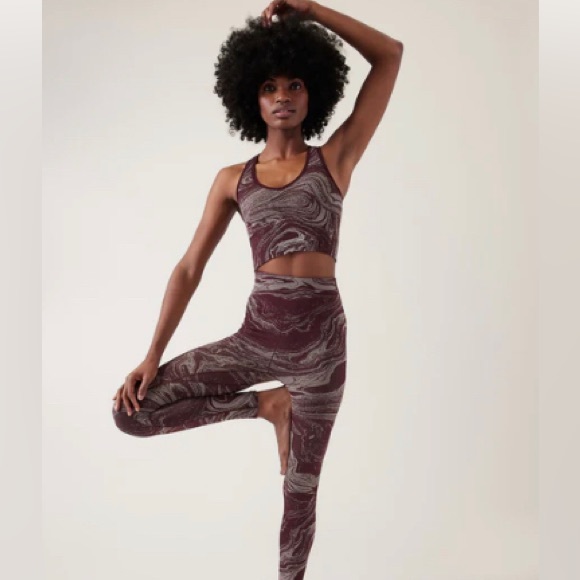 ATHLETA AURORA SEAMLESS SHINE TANK - Picture 2 of 3